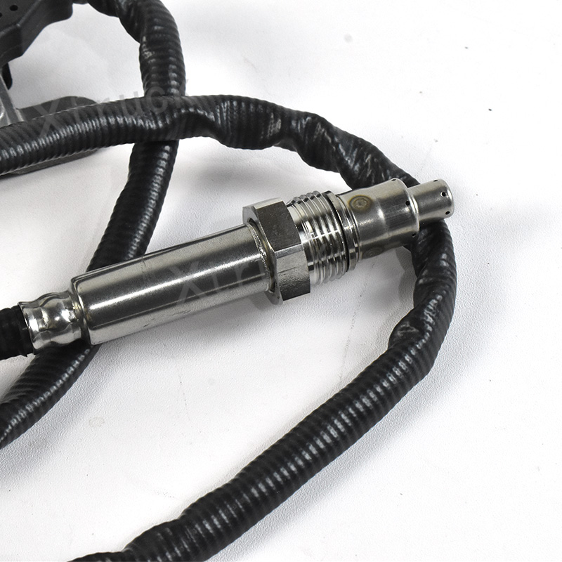 Xtruck Nitrogen Oxgen Senor A2C93782800- 02 5WK97371